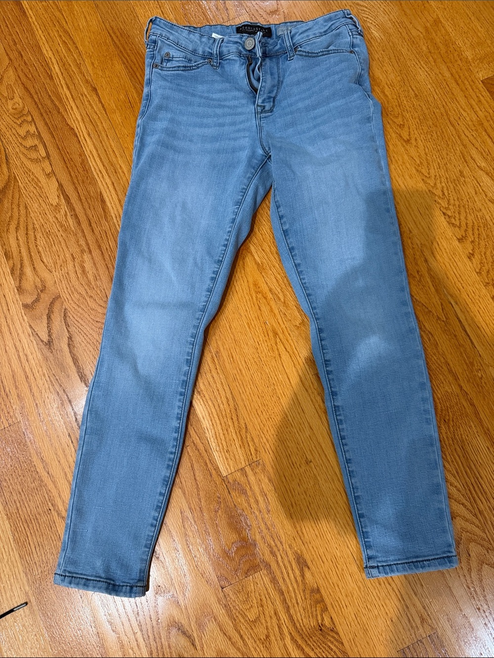 Mudd Women's Light Wash Skinny Jeans